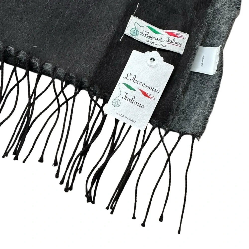 L'Accessorio Italiano Made In Italy Elegant Black and Gray Reversible Scarf